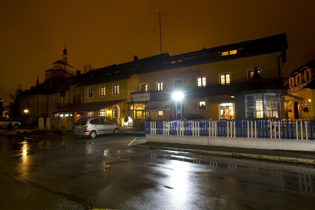 קמניק Guesthouse Spenko מראה חיצוני תמונה